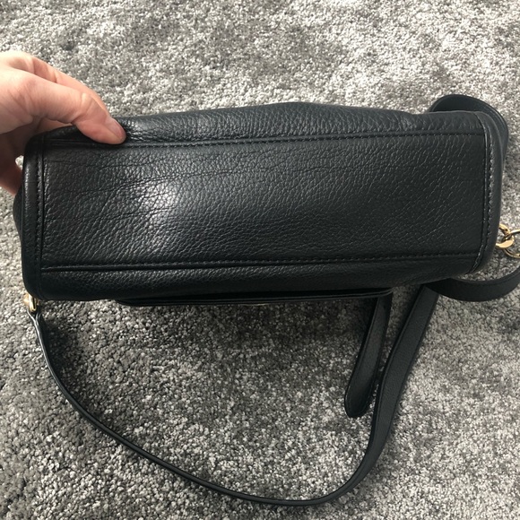 DONATING NEXT WEEK- Michael Kors crossbody bag - Picture 5 of 9